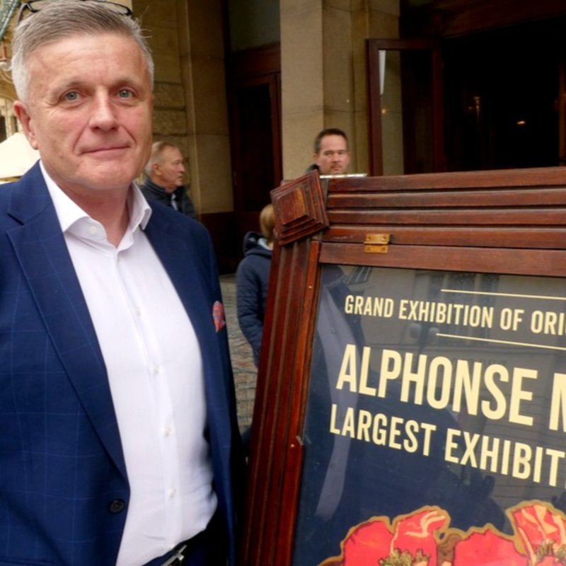 Obrázek epizody Mucha je skutečná SuperStar! A proto jsme koupili jeho díla