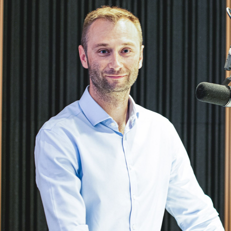 Obrázek epizody Róbert Vass - Podľa rečníkov na Globsecu sú už najväčšou svetovou hrozbou... (Braňo Závodský Naživo)