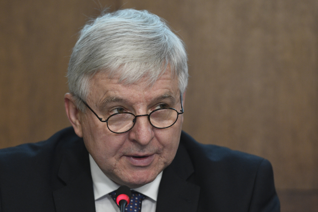 Obrázek epizody Jiří Rusnok: Schodek ve výši 500 miliard by stačit měl. Odhadujeme, že v roce 2022 se Česko vrátí do stavu jako v roce 2019