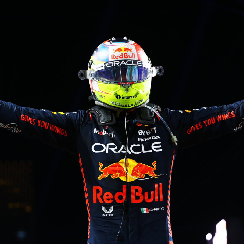 Obrázek epizody (Ne)okradený Alonso, létající Verstappen a zaskočený Pérez | EisKing DEBRIEFING 2/23