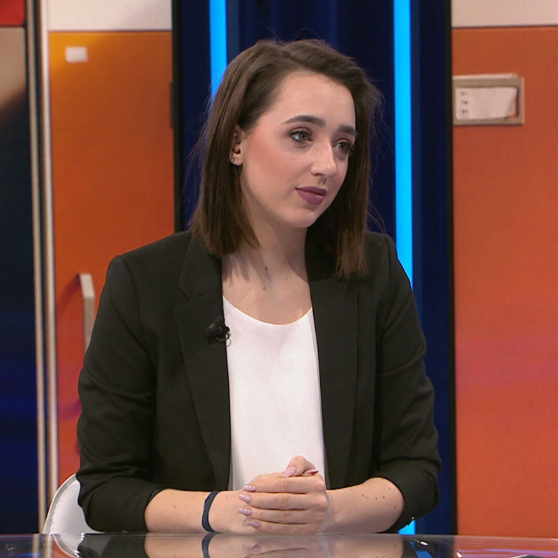 Obrázek epizody Rozhovor s Adélou Jelínkovou - Zákaz distanční formy výuky