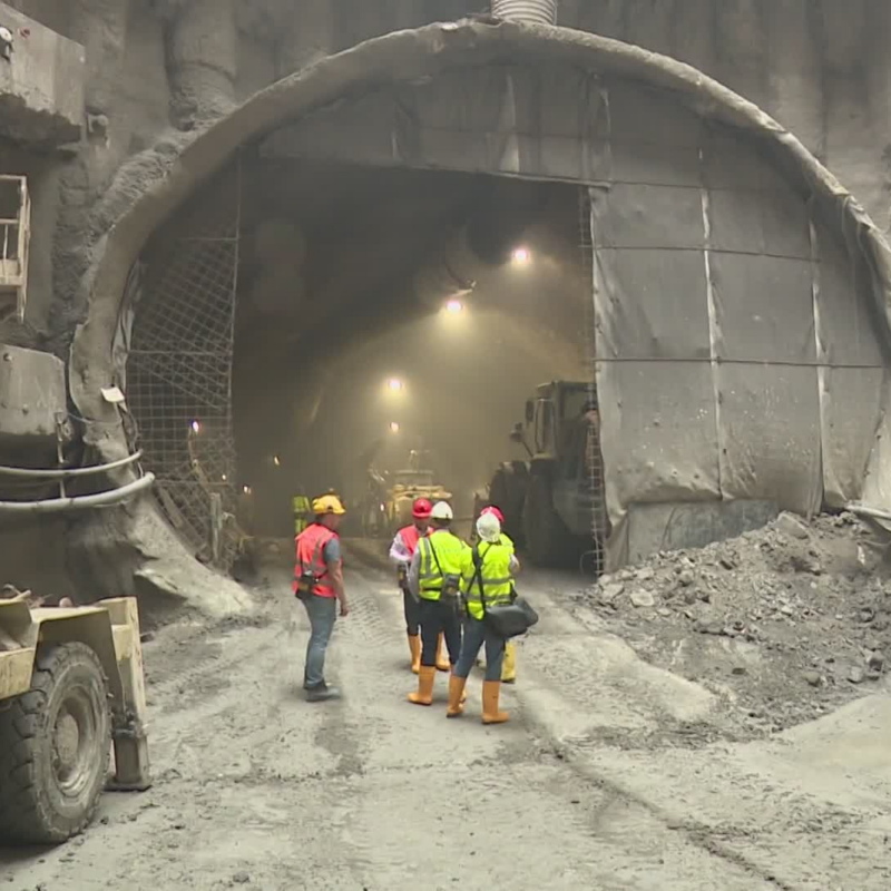 Obrázek epizody V tunelu trasy metra D (zdroj: CNN Prima NEWS)