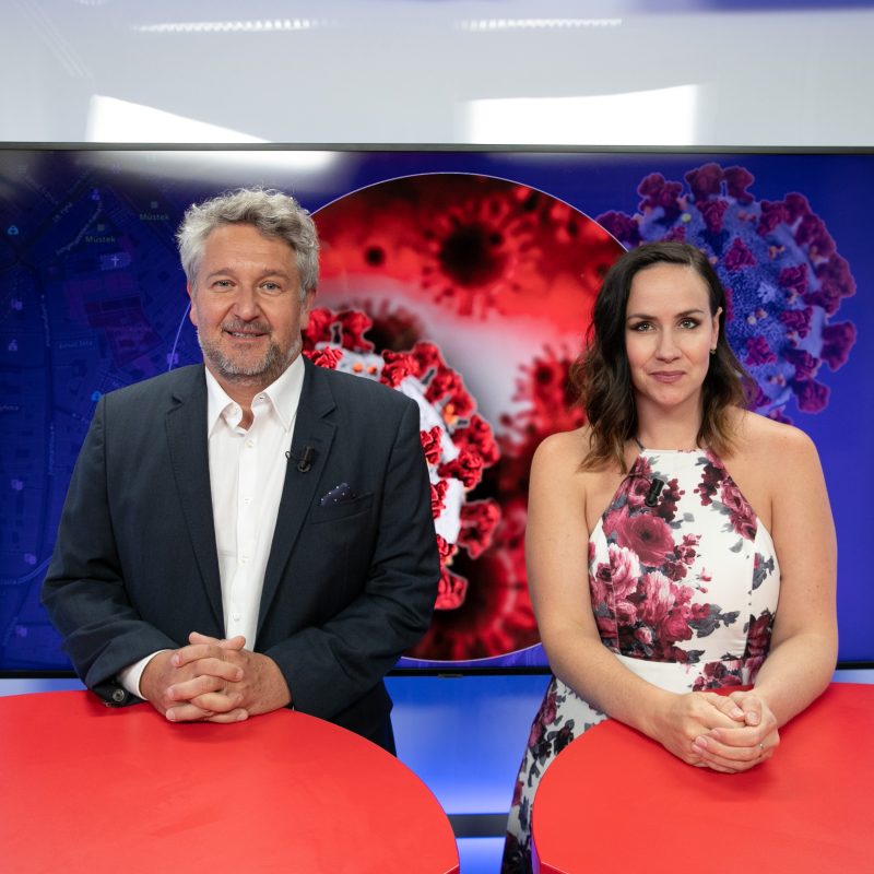 Obrázek epizody Infektolog Petr Smejkal: Nakažených je více, než říkají čísla. Proč se lidé covidu nebojí?