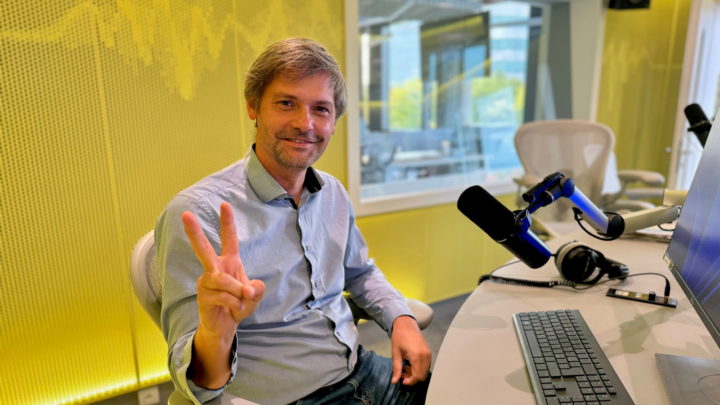 Obrázek epizody Marek Hilšer: Chci dál bojovat proti oligarchům, kteří v pozadí tahají za nitky politiky