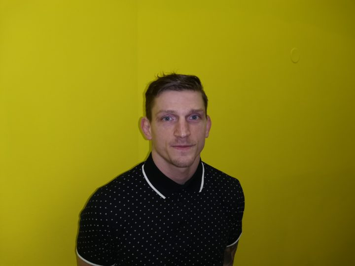 Obrázek epizody David Dvořák: Tatínek chtěl, abych hrál šachy. O patro výš se ale trénovalo MMA