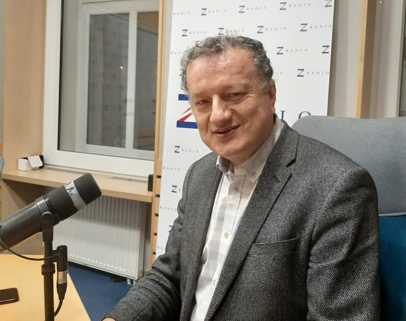 Jan Konvalinka: Jedna z nejzajímavějších věcí na koronaviru je, že je na hranici mezi banalitou a tragédií. Obávám se, že něco jako tvrdý lock down přijde už před svátky