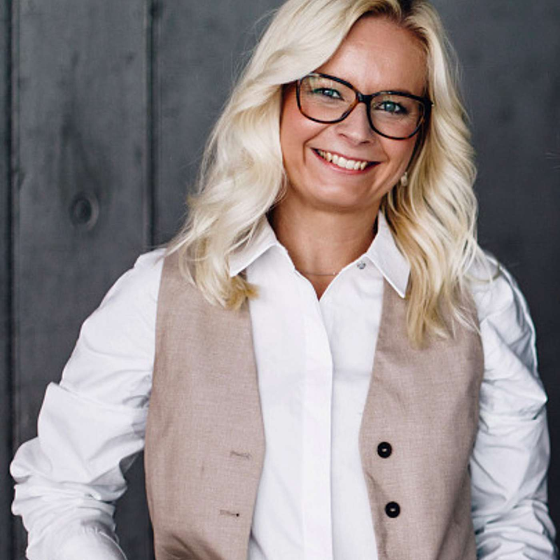 Obrázek epizody HB Big Questions: S etnoložkou Alenou Lochmannovou o kůži a kontextech, tetování, znaménkách a jak ji vnímáme