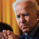 Obrázek epizody Biden končí kandidaturu. Co se bude dít teď?