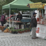 Obrázek epizody Farmáři v Mostě vyzkoušeli prodej svého zboží v pátek místo tradičního sobotního termínu.