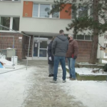 Obrázek epizody Společná provizorní koupelna pro všechny