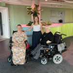 Obrázek epizody Asistenční služba jezdí k lidem i v noci, třeba když potřebují otočit na posteli. S organizací Prosaz o nutnosti asistence i o chráněných dílnách .