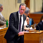 Obrázek epizody Rozumí kadeřník lidským právům? Babišův kabinet obsazuje poradní orgány lidmi bez odbornosti