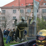 Obrázek epizody Fidesz zbavuje Horthyho vládu a maďarskou společnost zodpovědnosti za holokaust