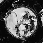 Obrázek epizody Dark Side of the Earth