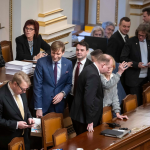 Obrázek epizody Vládní strany útočí na justici. Půjdou za hranici slovních výpadů?