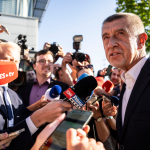 Obrázek epizody Může ještě Babiš odstoupit od zrušení poplatků pro ČT a ČRo?