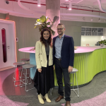 Obrázek epizody „Rodina často říká: ‚Nesmíte mu říct, že umírá.‘ A pacient nám pak řekne: ‚Já vím, že umírám, ale nesmíte to říct rodině.‘ A všichni se tím připravují o ty nejdůležitější chvíle.“ S Martinem Šimákem o paliativní péči.