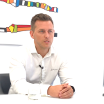 Obrázek epizody Robot jako asistent chirurga? Operatér si robota sám ovládá, přibližuje či oddaluje si obraz