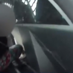 Obrázek epizody Policisté použili pepřový sprej proti malé dívce. Můžeš si za to sama, zlato, řekli jí