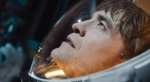 Obrázek epizody Mickey 17 je nahraditelný, přesto chce být sám sebou. Režisér Parazita natočil sci-fi o tom nejposlednějším členovi třídní společnosti