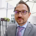 Obrázek epizody Podporu neformálních pečujících zlepšíme, říká náměstek David Pospíšil