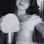 Obrázek epizody ASMR Black & White – Whispering in the Rain (CZ)