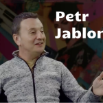 Obrázek epizody Jablonský: zvednout pravici ve scénce nám neprošlo. Svobodu nám stříhají kousek po kousku