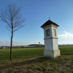 Obrázek epizody Na kole po Olomoucku: kaple sv. Anny i pomník obětem druhé světové války připomínají dějiny Kožušan