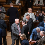 Obrázek epizody „Jste jako barbaři, kteří dobyli Řím.“ Sněmovna hrubne, trpělivost ztratil už i Benda