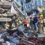 Obrázek epizody Ničivé zemětřesení v Turecku: Počet obětí přesáhl 16 tisíc, je mezi nimi i Češka