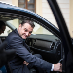 Obrázek epizody Babiš chce hrát prostředníka mezi prezidentem a Macinkou. Může to vydržet?