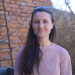 Obrázek epizody „První setkání s gorilami pro mě bylo děsivé. Ale člověk si zvykne a přijde vám normální ráno vstát a jít za gorilami.“