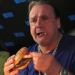 Obrázek epizody Radio VRTULNÍK #26 - JE MI HŮŘ!... POLKNUL JSEM TO! 