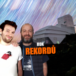 Obrázek epizody Rok 2025 byl opět horký. Náladu spravuje Vera Rubin – Rok ve vědě 2025 w/ @FarkyCZ &  @Dobrévědět ​