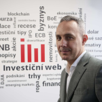 Obrázek epizody Petr Novotný (Investičníweb.cz): Na trzích lze najít signály býčího i medvědího trendu, hlavním tématem zůstává inflace a v Evropě i válka na Ukrajině