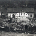 Obrázek epizody V protržené přehradě zahynuly během půl hodiny desítky lidí