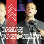 Obrázek epizody Damian Odess-Gillette: Kytara se mi nevešla do kufru, proto jsem se stal kouzelníkem [CZ tit.]