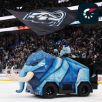 Obrázek epizody Týden v NHL: Nejstylovější rolba v lize, Kopitarovo domácí loučení a marná Larkinova snaha