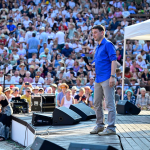 Obrázek epizody Macinka neměl ve Strážnici co dělat. Že se dostal na pódium mohl být výsledek politického tlaku