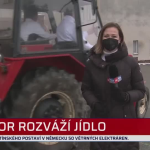 Obrázek epizody Pacientům v pelhřimovské nemocnici rozváží jídlo traktor (zdroj: CNN Prima NEWS)