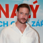 Obrázek epizody Vladimír Polívka: Film Dokonalý den ukazuje, jak málo stačí, aby se všechno rozsypalo