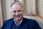 Obrázek epizody Vždy jsem chtěl napsat knihu, jejíž děj se odehrává v Praze, říká Dan Brown