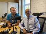 Obrázek epizody Lékař a odborník na klíšťata Radek Klubal: Historicky bylo běžné, že si člověk odstranil klíště sám