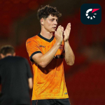 Obrázek epizody Krejčí zatím není připravený na to, aby hrál v základní sestavě, řekl kouč Wolves. Ve hře je odchod