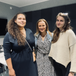 Obrázek epizody V Česku chybí 6000 pedagogů. S organizací Začni učit! o tom, jak se daří propojovat odborníky a odbornice se školami a že učit můžeme začít v jakémkoliv věku i profesi.