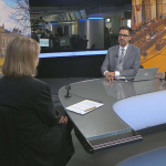 Obrázek epizody Co přinesl týden v politice: bitcoinová aféra na plénu sněmovny, čtvrtý pokus o sesazení vlády, jednání o nezávislém koordinátorovi na spravedlnosti (13. 6. 2025)