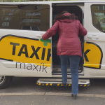 Obrázek epizody Město Most v příštím roce rozšíří svoji službu Taxík Maxík o druhý automobil.