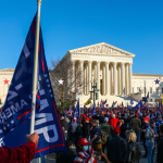 Obrázek epizody Všechnu moc Trumpovi a žádnou úřadům. Konzervativní Nejvyšší soud kráčí dál