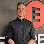 Obrázek epizody Plastický chirurg Ondřej Měšťák: Správný zákrok nepoznáte, u Extrémních proměn brečím