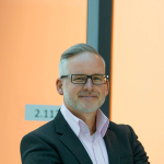 Obrázek epizody Radek Pokorný o ikonických vozidlech na výstavě Bond In Motion